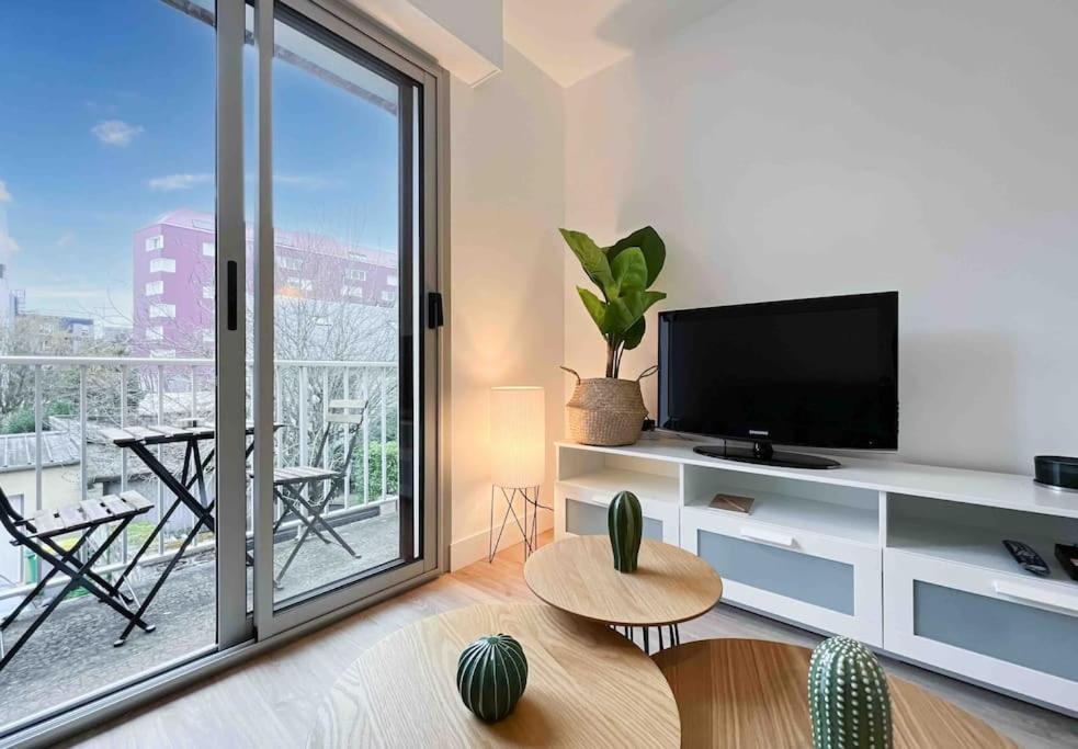L'Escapade - Centre Ville - Parking - Balcon 렌 외부 사진